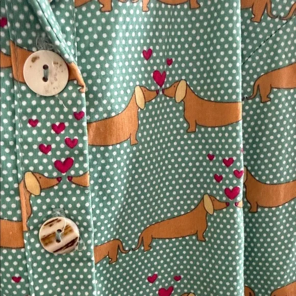 Women's Mint Green Short-Sleeve Shirt Dress with wiener dog smooches! - Picture 4 of 4